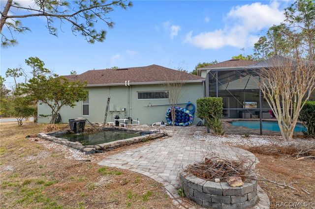10 Boxleaf Court S, Homosassa, FL 34446