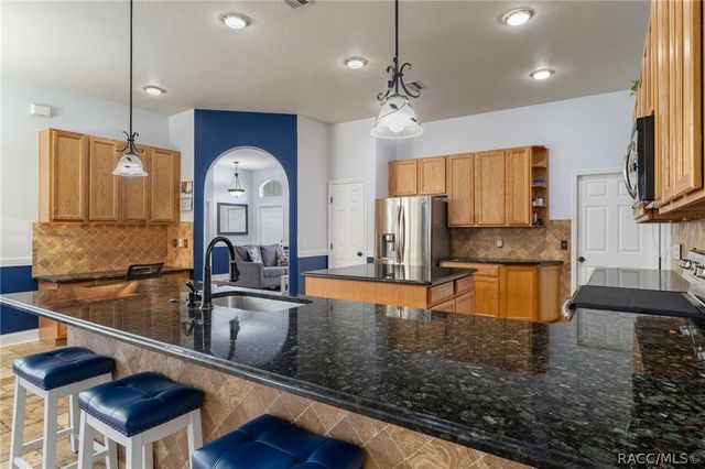 10 Boxleaf Court S, Homosassa, FL 34446
