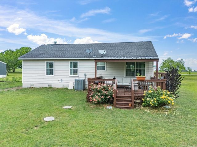 224 Skrivanek Road, Ennis, TX 75119