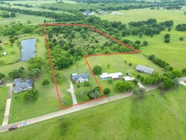 224 Skrivanek Road, Ennis, TX 75119