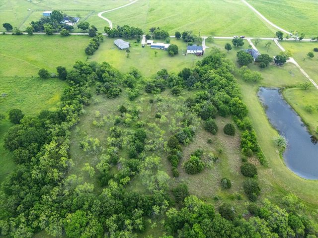 224 Skrivanek Road, Ennis, TX 75119