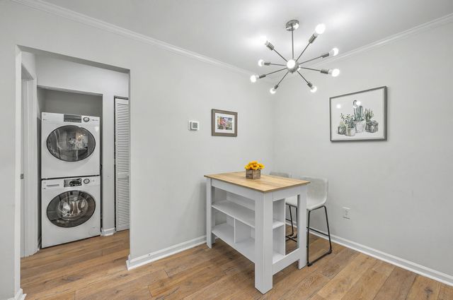 341 W Coleman Boulevard E, Mount Pleasant, SC 29464