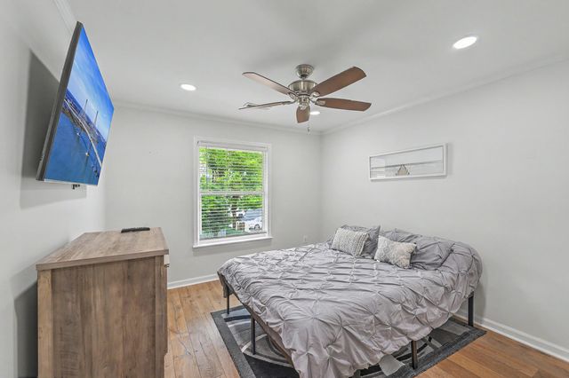 341 W Coleman Boulevard E, Mount Pleasant, SC 29464