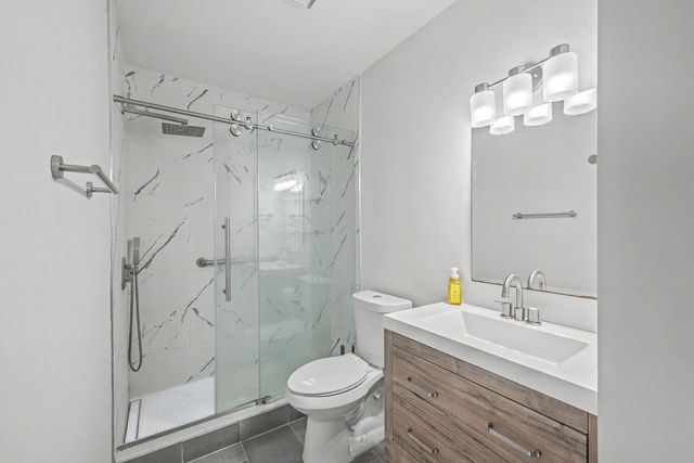 341 W Coleman Boulevard E, Mount Pleasant, SC 29464