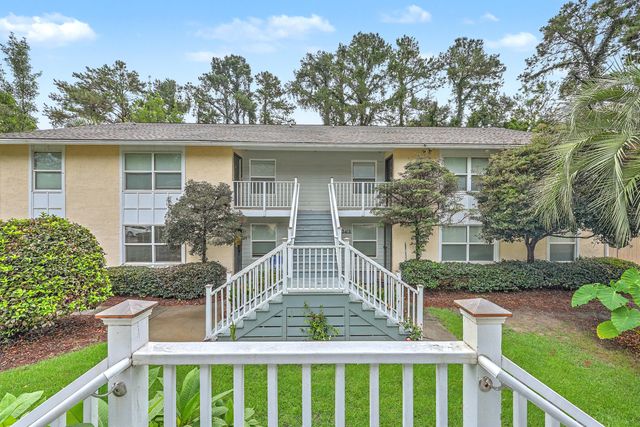 341 W Coleman Boulevard E, Mount Pleasant, SC 29464