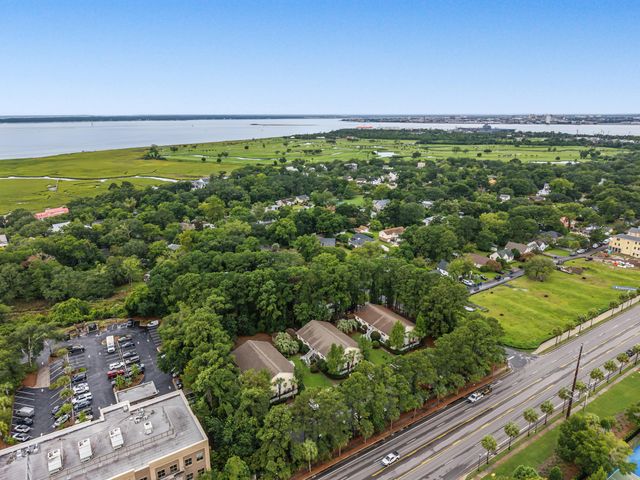 341 W Coleman Boulevard E, Mount Pleasant, SC 29464