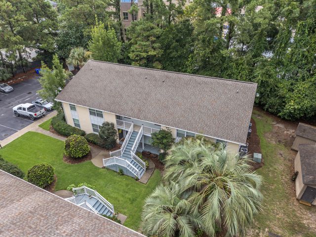341 W Coleman Boulevard E, Mount Pleasant, SC 29464