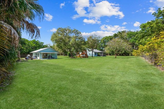 10908 SE Hobart Street, Jupiter, FL 33469