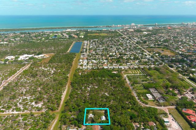 10908 SE Hobart Street, Jupiter, FL 33469