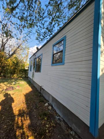 2411 SW C Ave, Lawton, OK 73505