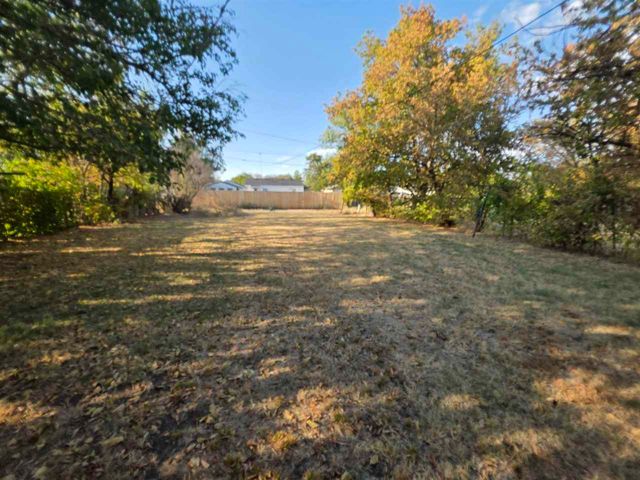 2411 SW C Ave, Lawton, OK 73505