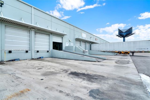 7770 NW 46th Street 23, Doral, FL 33166