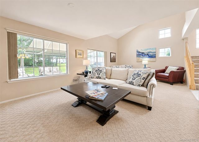 333 Prairie Court, Manorville, NY 11949