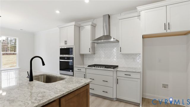 8124 Clancy Ct, Chesterfield, VA 23838