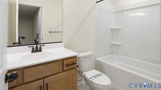 8124 Clancy Ct, Chesterfield, VA 23838