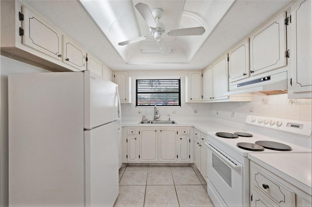 1407 58TH STREET W 1407, BRADENTON, FL 34209 — photo 5