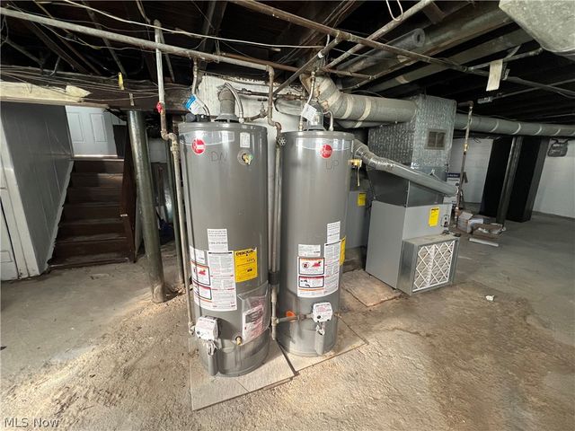 14210 Kingsford Avenue, Cleveland, OH 44128