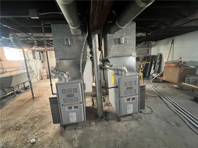 14210 Kingsford Avenue, Cleveland, OH 44128