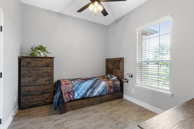 301 Aviara Court, Poolville, TX 76487