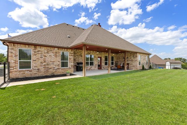 301 Aviara Court, Poolville, TX 76487