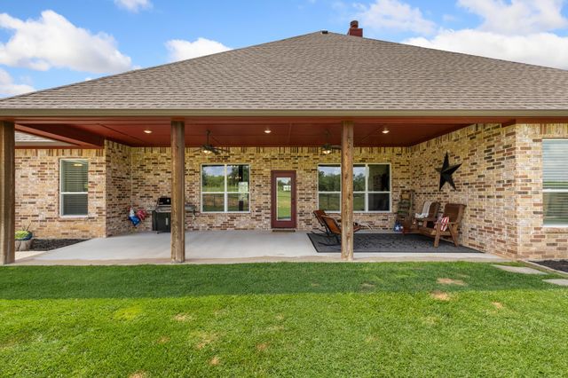 301 Aviara Court, Poolville, TX 76487