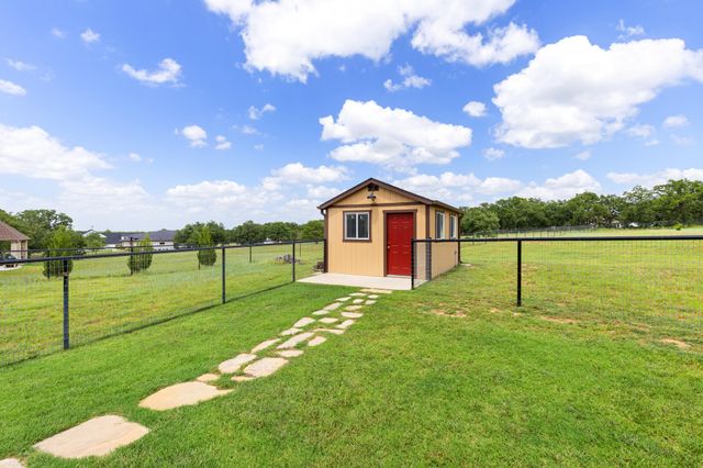 301 Aviara Court, Poolville, TX 76487