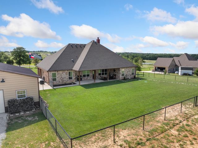 301 Aviara Court, Poolville, TX 76487