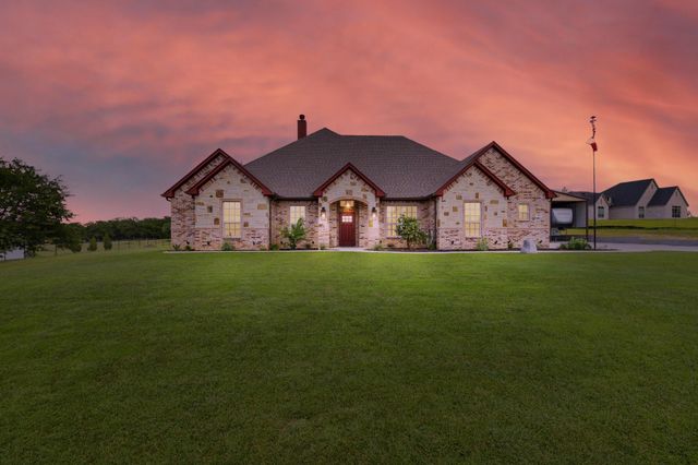 301 Aviara Court, Poolville, TX 76487