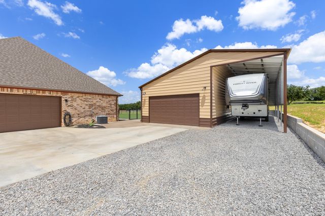 301 Aviara Court, Poolville, TX 76487