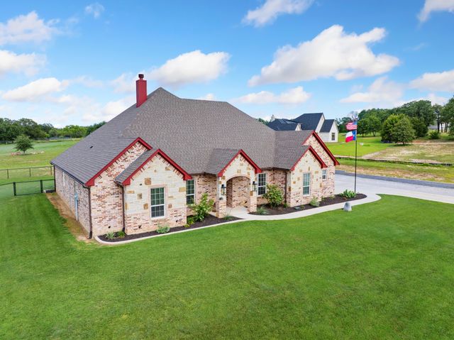 301 Aviara Court, Poolville, TX 76487