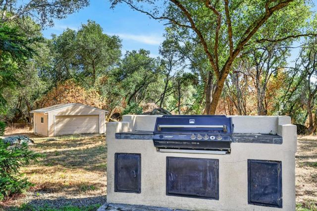 7760 Boulder Creek Rd, Penryn, CA 95663