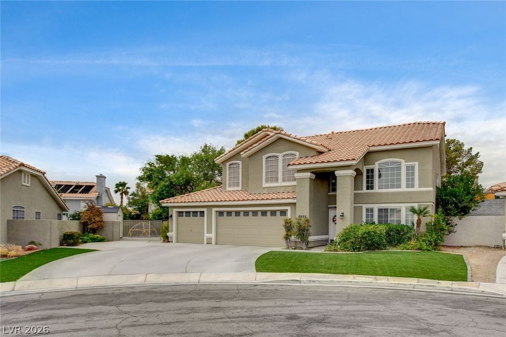 8935 Waymire Creek Court, Las Vegas, NV 89147 — photo 2