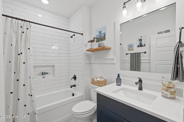 132 Anchors Away Drive, Hampstead, NC 28443