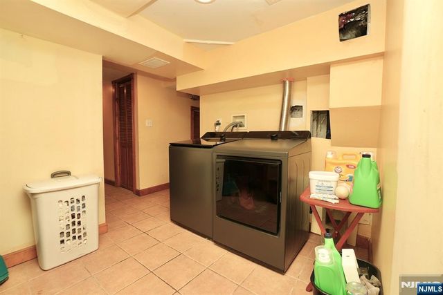 566-568 Highland, Newark, NJ 07104