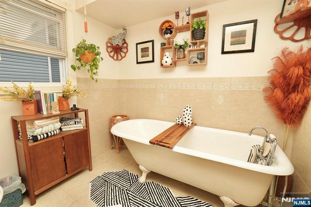 566-568 Highland, Newark, NJ 07104