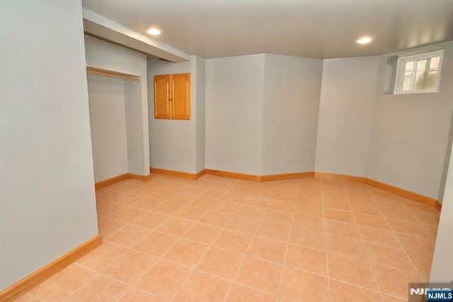 566-568 Highland, Newark, NJ 07104