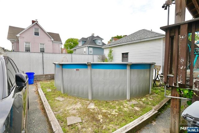 566-568 Highland, Newark, NJ 07104