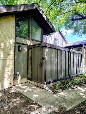 4623 Country Creek Drive 1049, Dallas, TX 75236