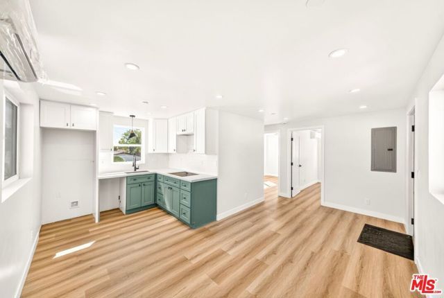 204 E 88th Street, Los Angeles, CA 90003