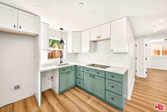 204 E 88th Street, Los Angeles, CA 90003