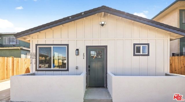 204 E 88th Street, Los Angeles, CA 90003