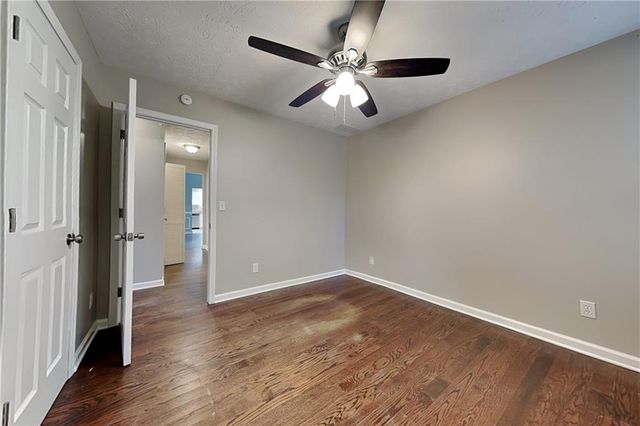 1298 Sierra Ridge Place, Loganville, GA 30052