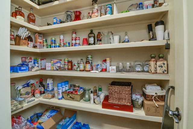 1106 N 14th Street, Wolfforth, TX 79382