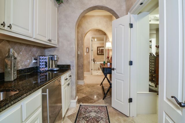 1106 N 14th Street, Wolfforth, TX 79382