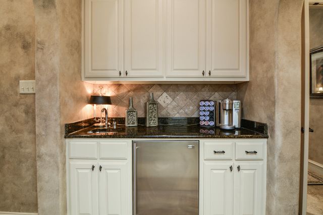 1106 N 14th Street, Wolfforth, TX 79382