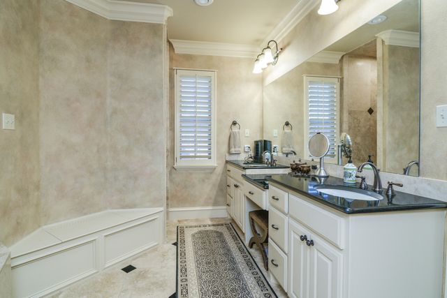 1106 N 14th Street, Wolfforth, TX 79382