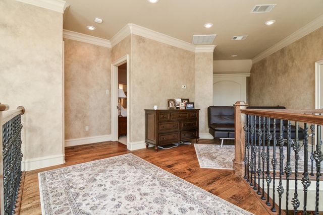 1106 N 14th Street, Wolfforth, TX 79382