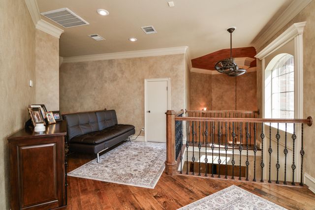 1106 N 14th Street, Wolfforth, TX 79382