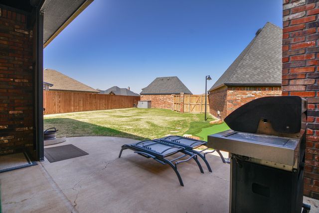1106 N 14th Street, Wolfforth, TX 79382
