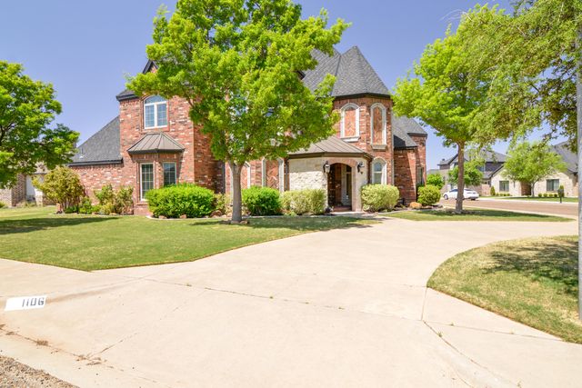 1106 N 14th Street, Wolfforth, TX 79382